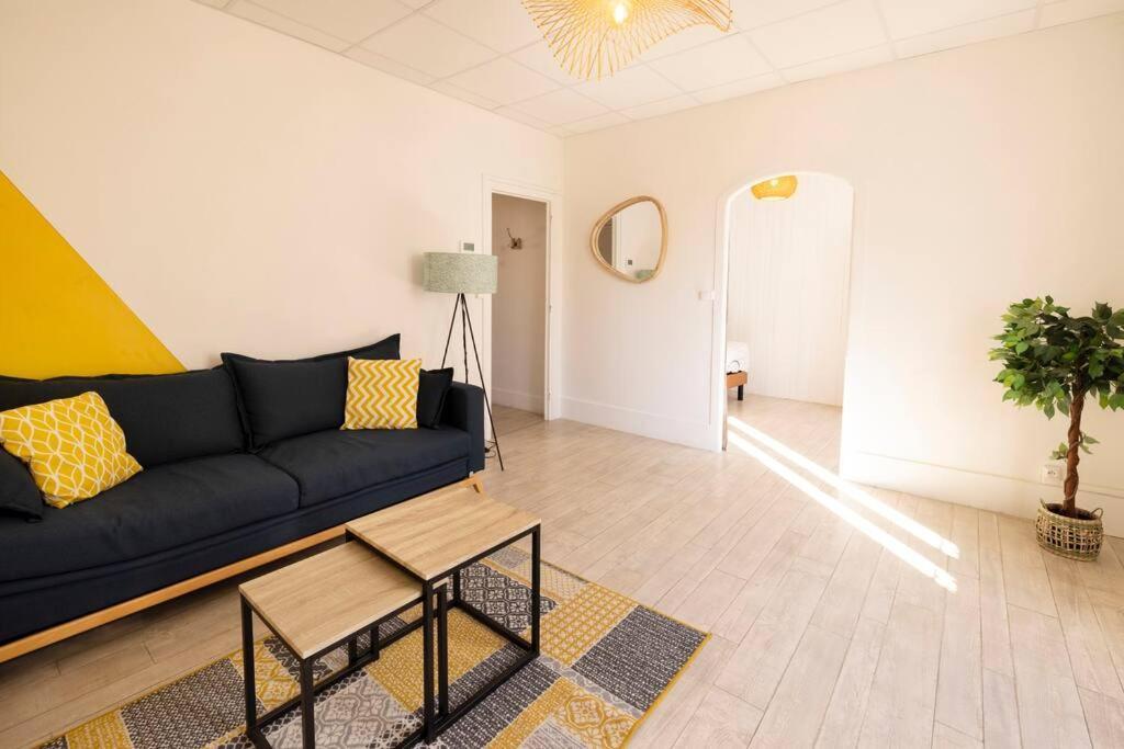 Le Cosy C - T2 Tout Equipe - Centre-Ville Gare 蒙吕松 外观 照片